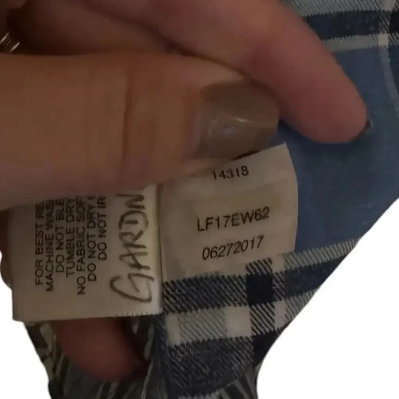 Peter Millar Women's Button Up Plaid Lightweight Blue Shirt Size Medium‎ - Picture 5 of 5